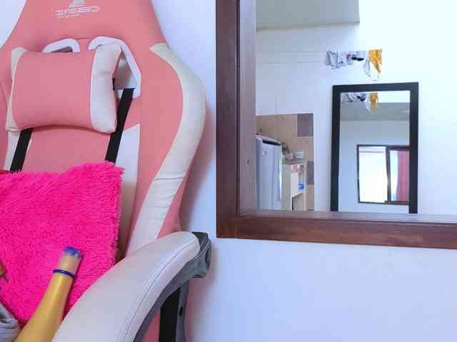 Tatiana-Blare webcam