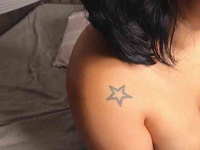 Tatiana-Blare webcam