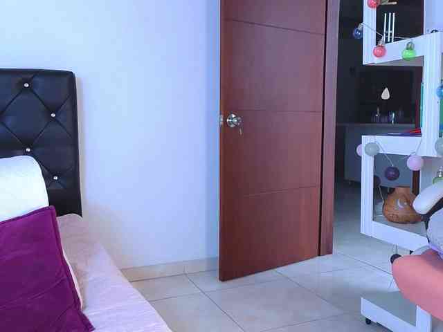 Tatiana-Blare webcam