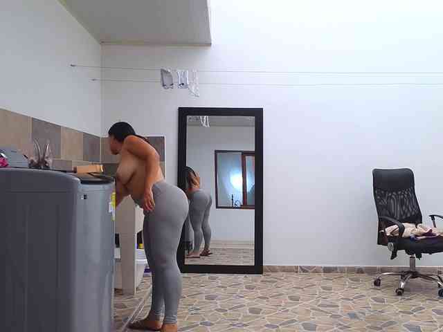 Tatiana-Blare webcam