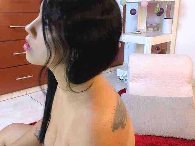 Tatiana-Blare webcam