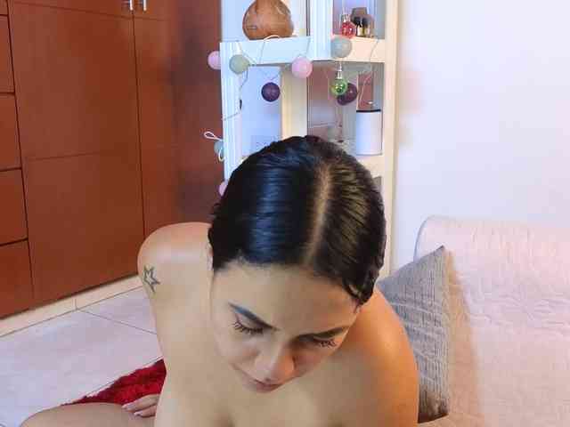 Tatiana-Blare webcam