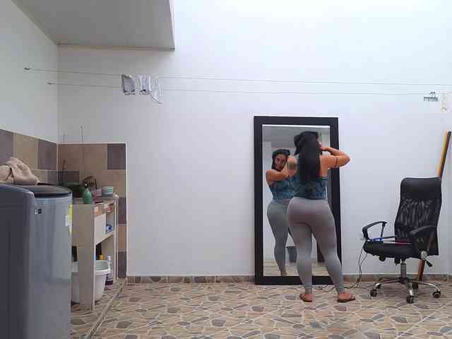 Tatiana-Blare webcam