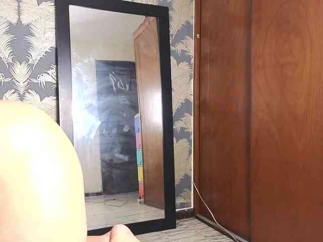 Tatiana-Blare webcam