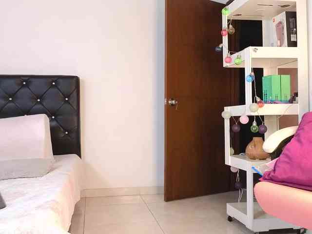 Tatiana-Blare webcam