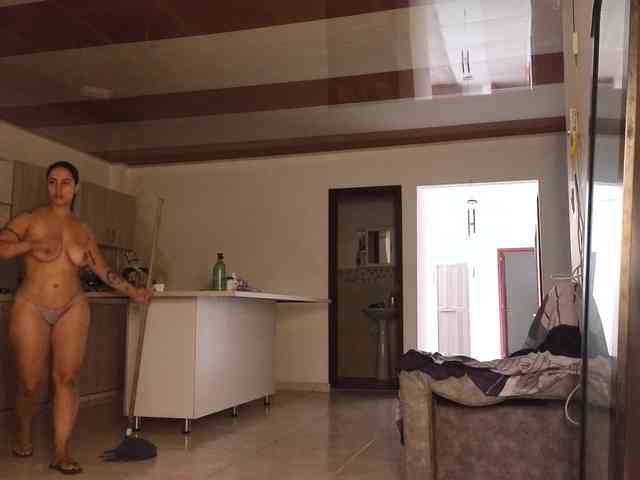 Tatiana-Blare webcam