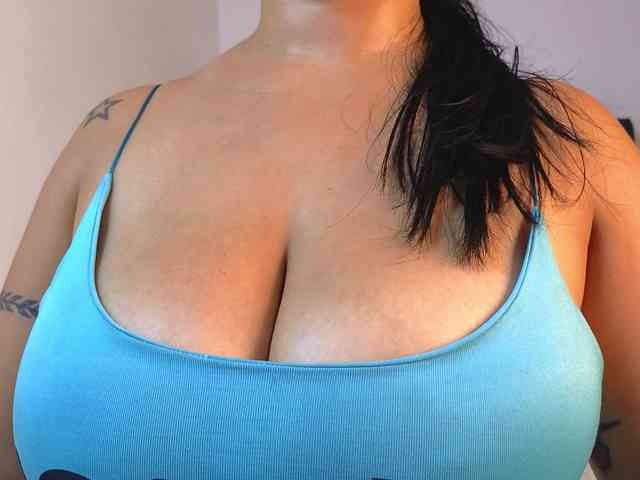 Tatiana-Blare webcam