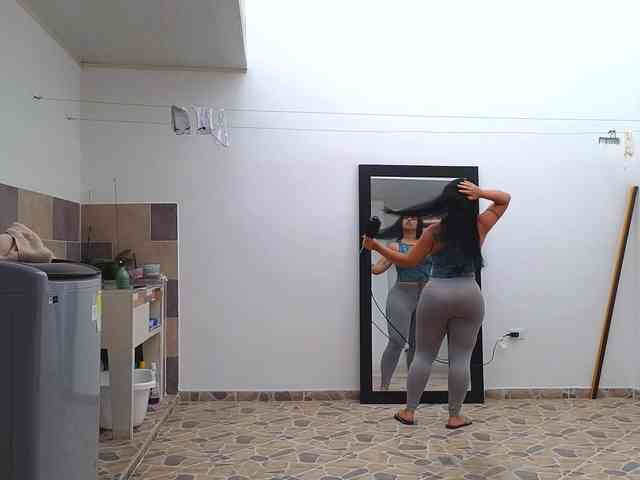 Tatiana-Blare webcam