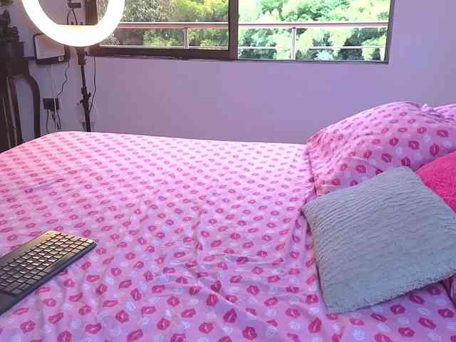 Tatiana-Blare webcam