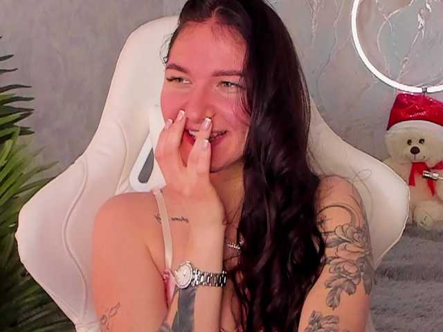 babyisperfect's BongaCams show and profile