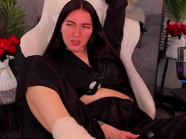 babyisperfect's BongaCams show and profile