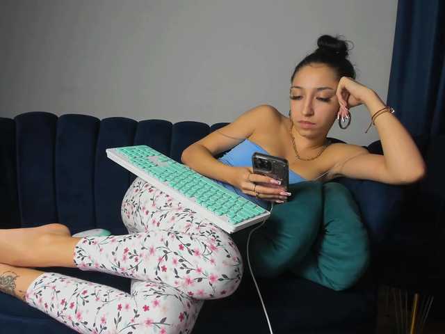 LucyLips from BongaCams is Freechat