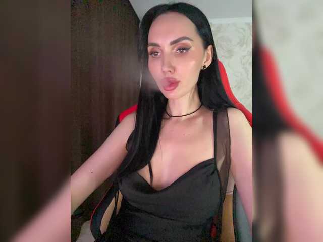 LolaFox's BongaCams show and profile