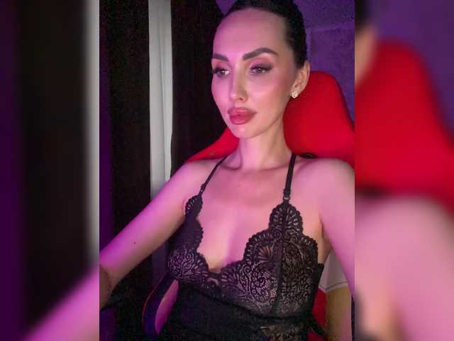 эросцена LolaFox