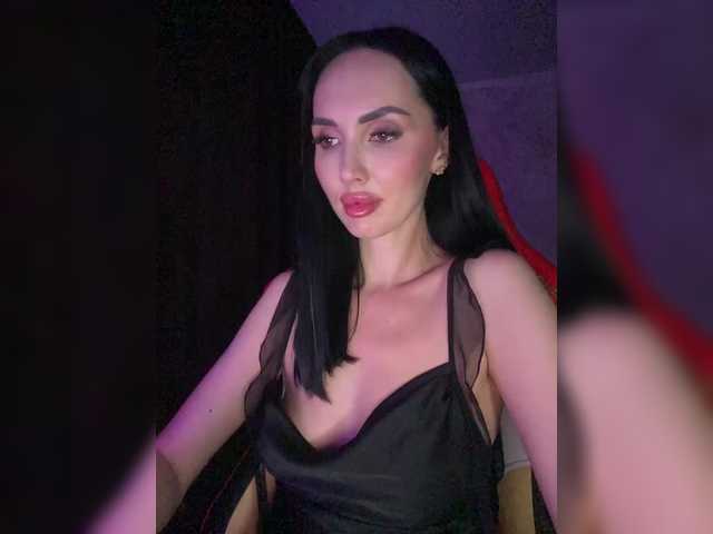 LolaFox's BongaCams show and profile