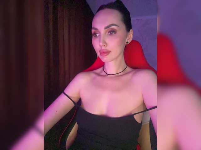 LolaFox's BongaCams show and profile