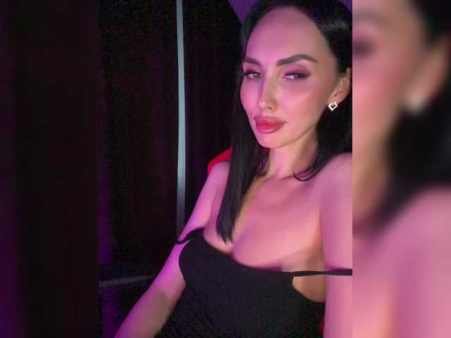 LolaFox from BongaCams