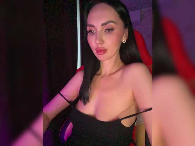 LolaFox from BongaCams