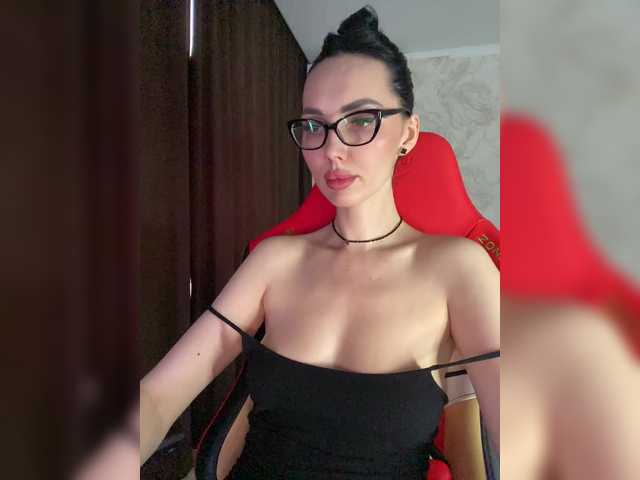 LolaFox's BongaCams show and profile