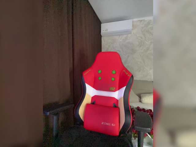 LolaFox's BongaCams show and profile