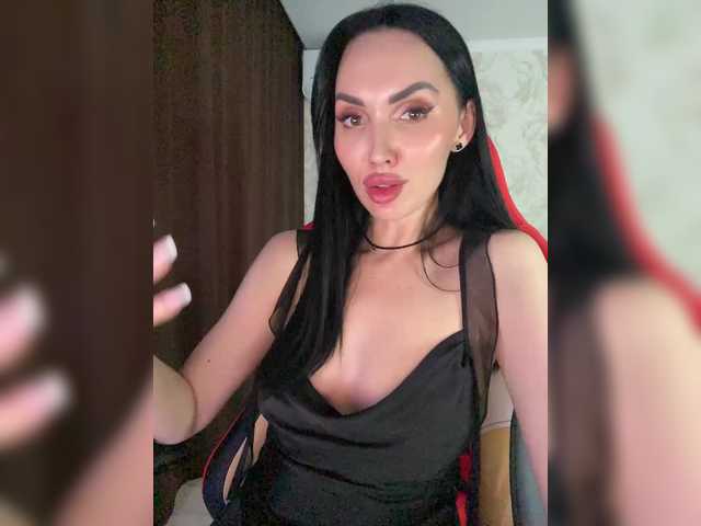 LolaFox's BongaCams show and profile