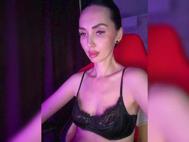 LolaFox from BongaCams