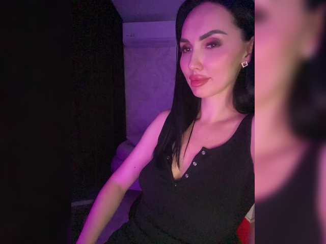 LolaFox's BongaCams show and profile