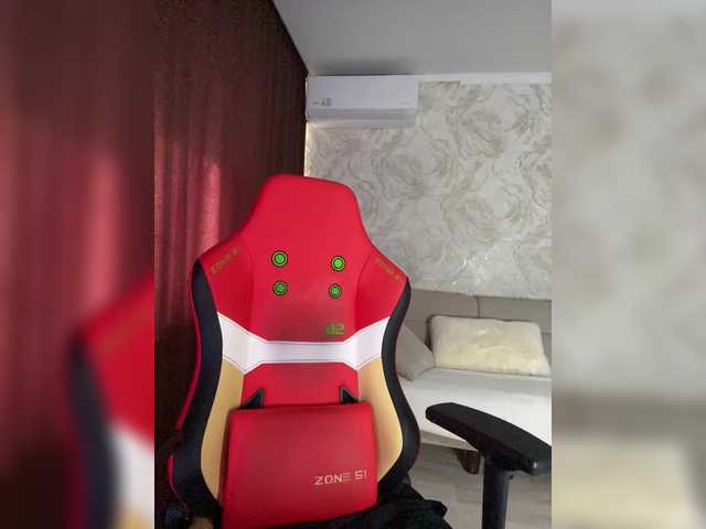 LolaFox's BongaCams show and profile