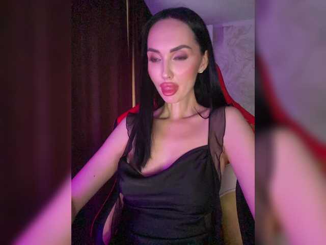 LolaFox's BongaCams show and profile