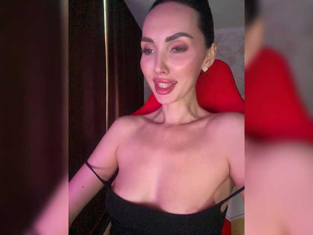 эросцена LolaFox