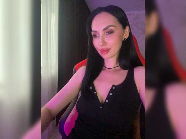 LolaFox's BongaCams show and profile