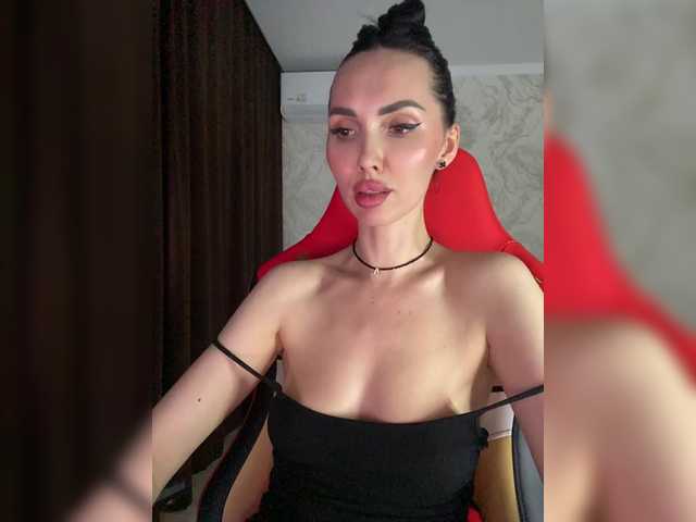 LolaFox's BongaCams show and profile