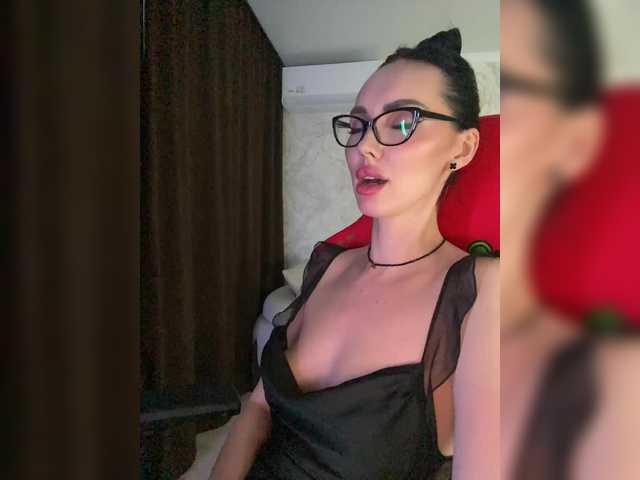 LolaFox's BongaCams show and profile
