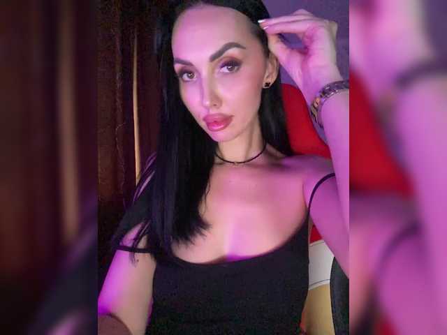 LolaFox's BongaCams show and profile