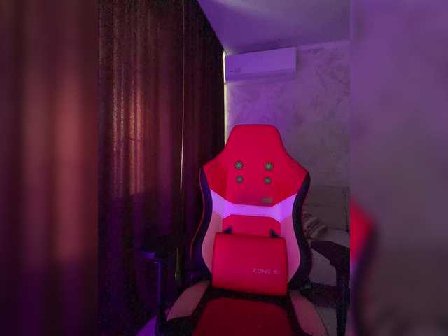 LolaFox's BongaCams show and profile