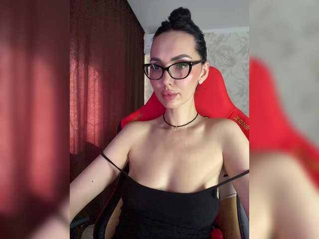 LolaFox's BongaCams show and profile