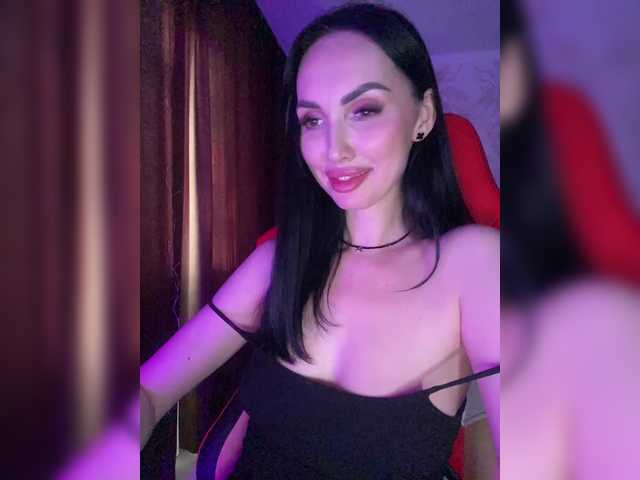 LolaFox's BongaCams show and profile