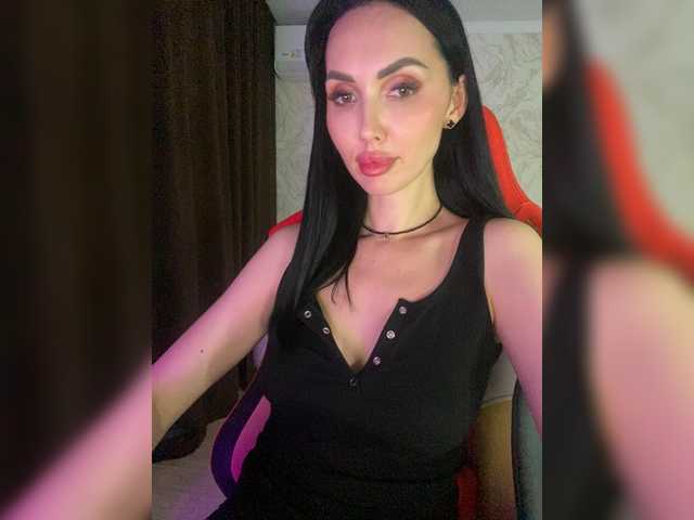 LolaFox's BongaCams show and profile
