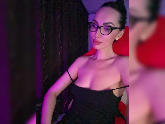 LolaFox's BongaCams show and profile