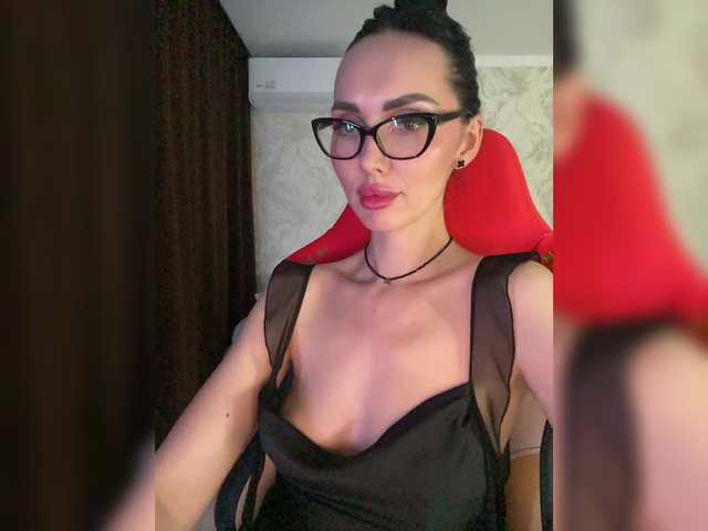 LolaFox's BongaCams show and profile