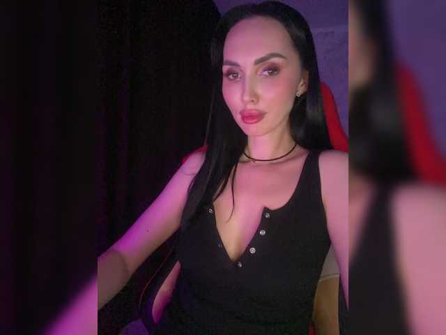 LolaFox's BongaCams show and profile