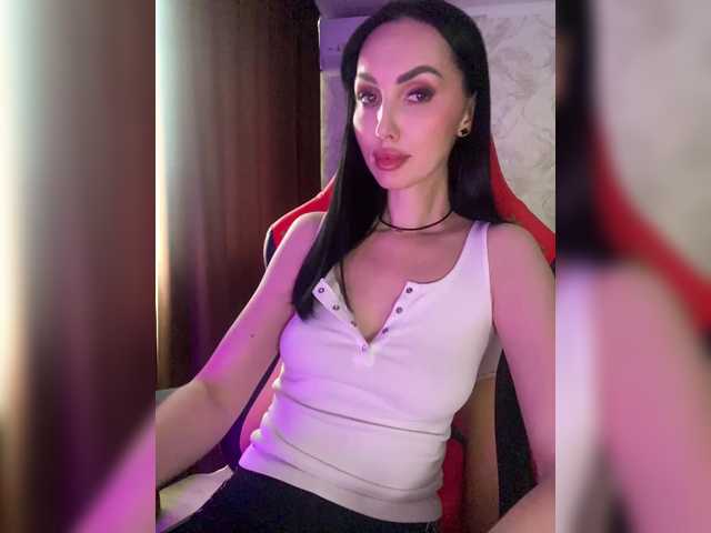 AnnaBlackFlame webcam