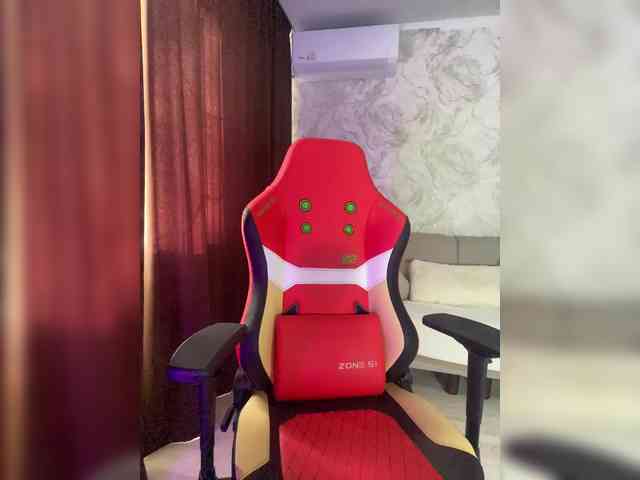 AnnaBlackFlame webcam