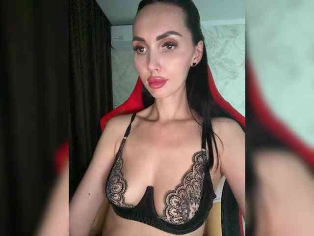 AnnaBlackFlame webcam