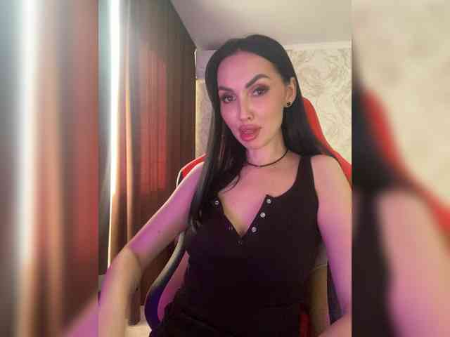 AnnaBlackFlame webcam