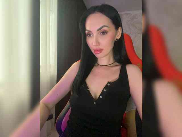 AnnaBlackFlame webcam