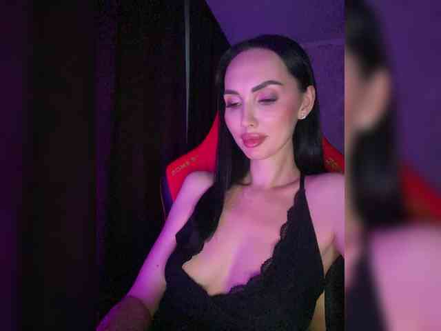 AnnaBlackFlame webcam