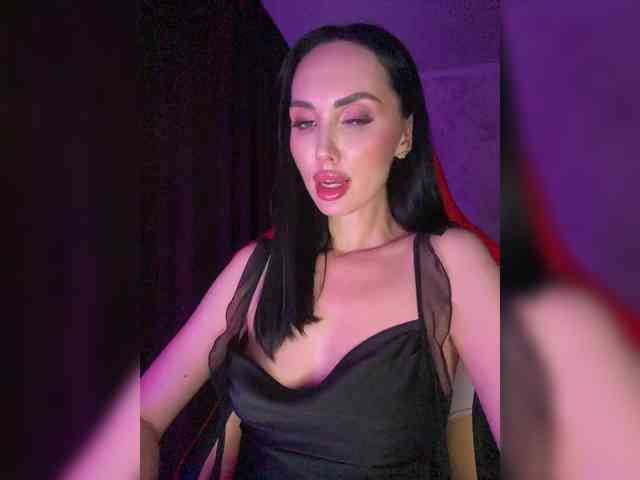 AnnaBlackFlame webcam