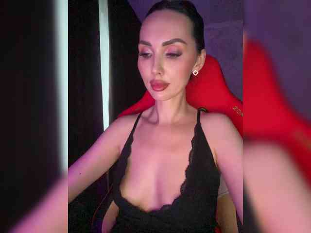 AnnaBlackFlame webcam