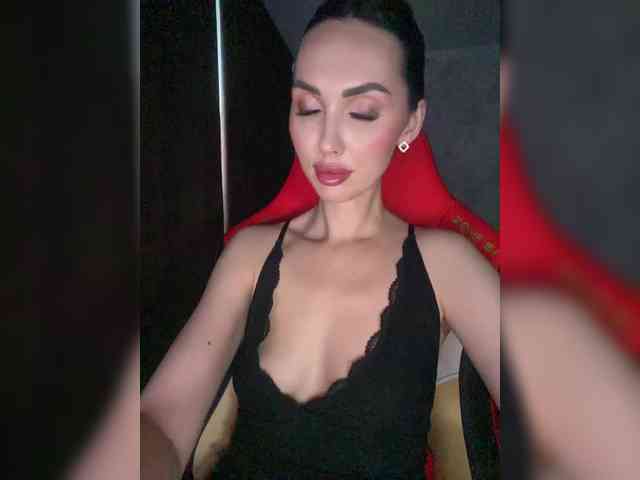 AnnaBlackFlame webcam